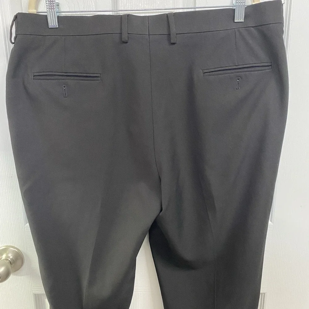 J.M. Haggar Men's Black Flat Front Premium Comfort Fit Dress Pants Sz 38x32 SLIM